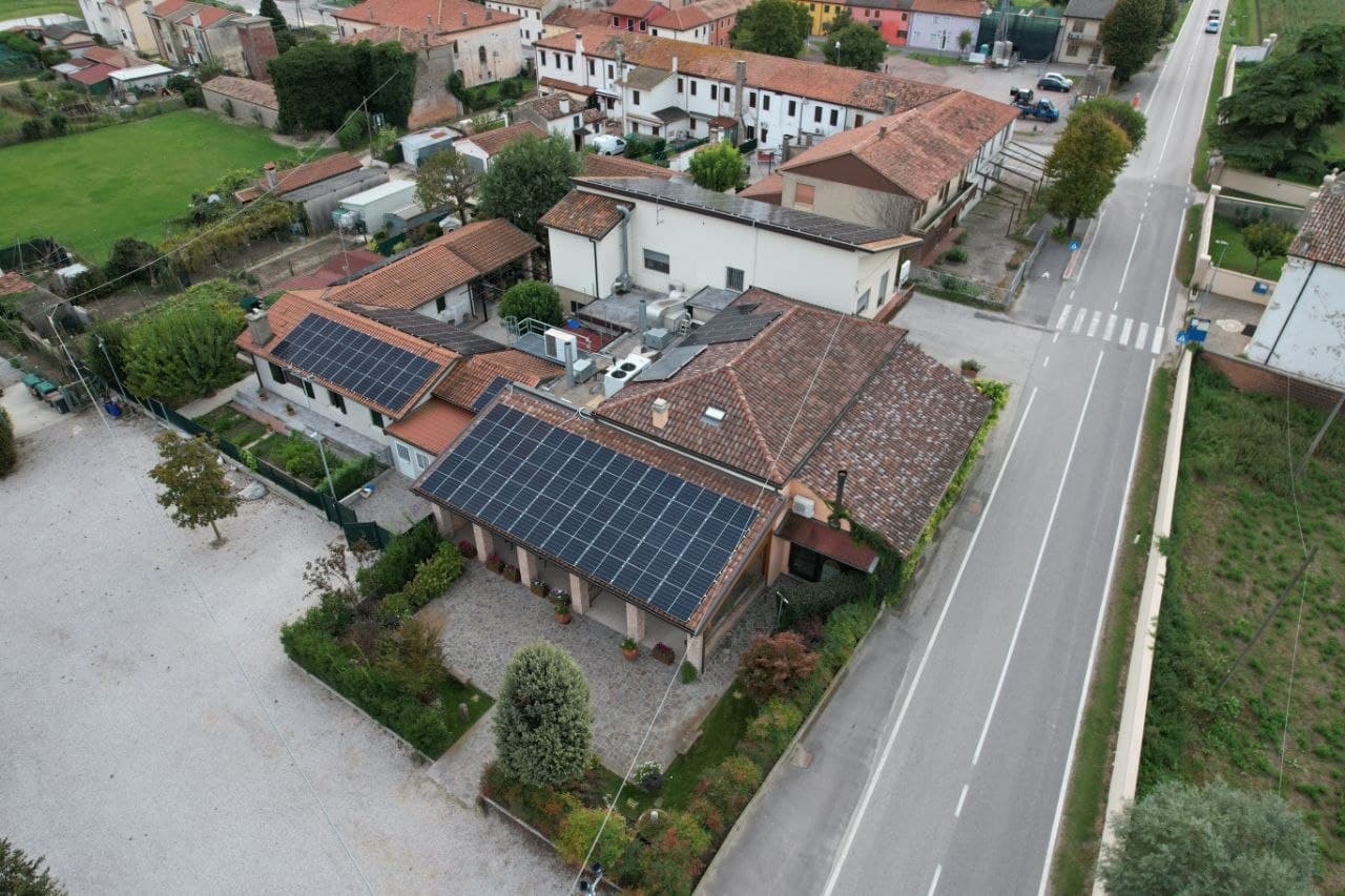 Impianto fotovoltaico residenziale con accumulo SolarEdge — Veneto