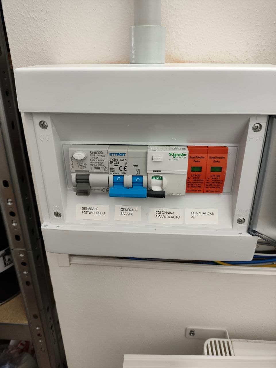 FV 6,9 kWp + Accumulo 10 kWh + Backup + Colonnina EV — Padova